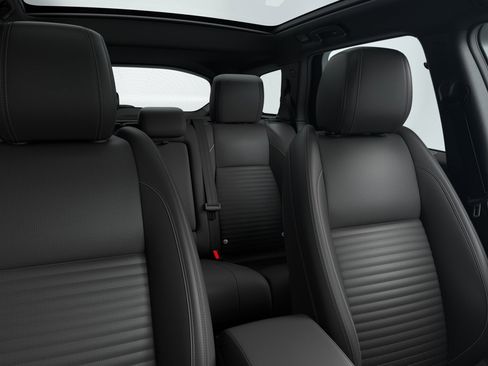 New 2026 Land Rover Discovery Sport Landmark image 6