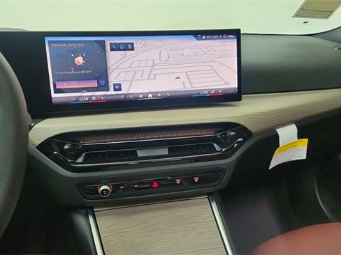 Used 2025 BMW 330i xDrive Sedan image 47