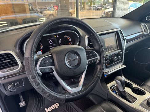 Used 2016 Jeep Grand Cherokee High Altitude AWD/4WD image 8