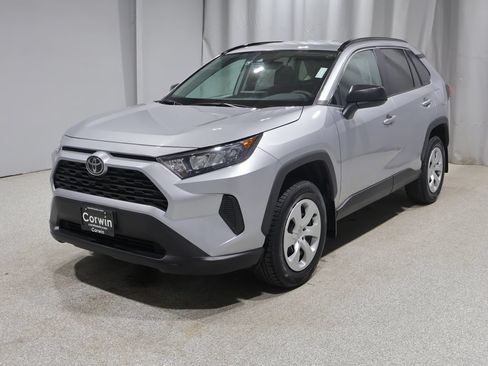Used 2021 Toyota RAV4 LE AWD/4WD image 7