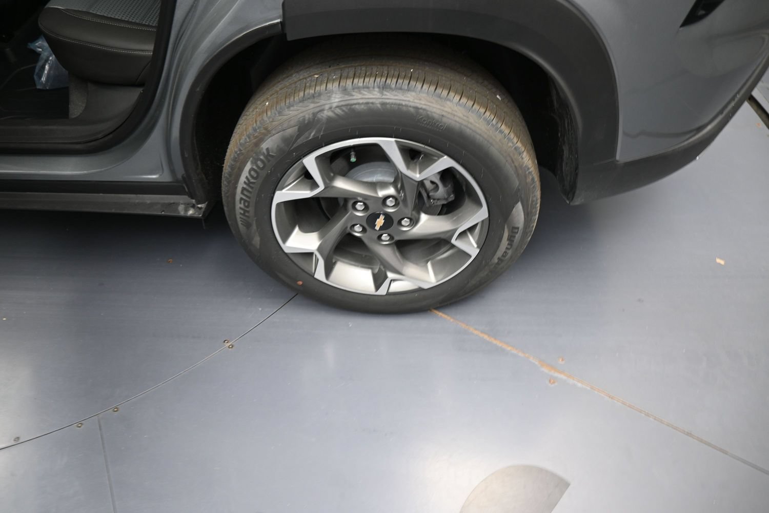 Used 2026 Chevrolet Trax LT FWD image 18