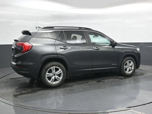 Used 2021 GMC Terrain SLE w/ Driver Convenience Package AWD/4WD image 2