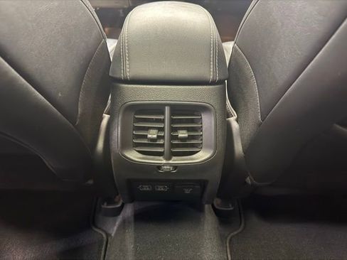 Used 2023 Jeep Cherokee Altitude Lux w/ Lux Elite Package image 25