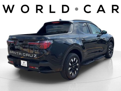 Used 2025 Hyundai Santa Cruz SEL image 3