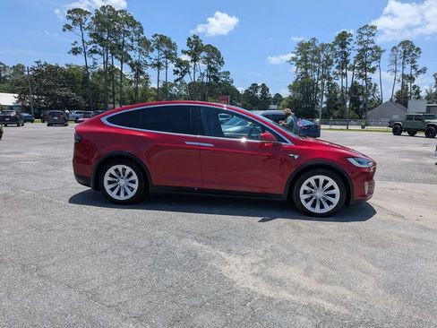 Used 2018 Tesla Model X 75D AWD/4WD image 4