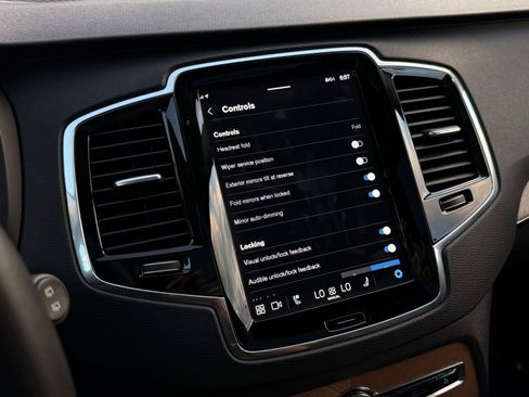 Used 2023 Volvo XC90 T8 Plus image 44