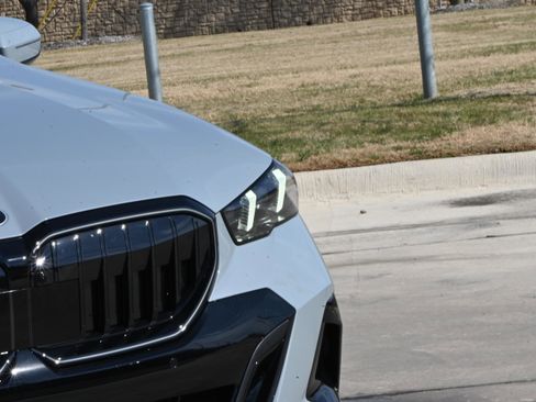 New 2026 BMW 540i xDrive w/ Executive Package image 6