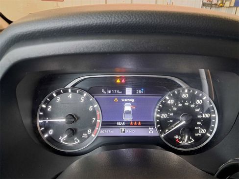 Used 2021 Nissan Titan SV w/ SV Convenience Package image 20