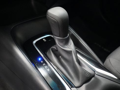 Used 2023 Toyota Corolla LE image 19