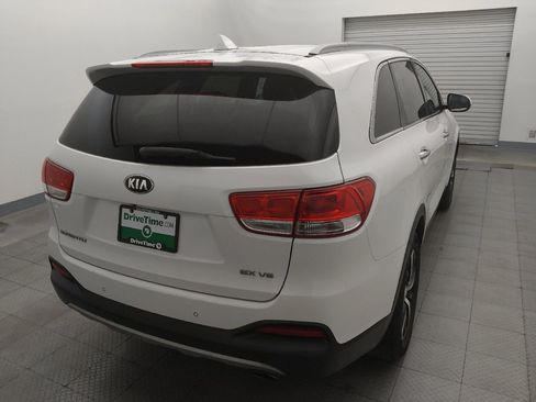 Used 2016 Kia Sorento EX FWD image 7