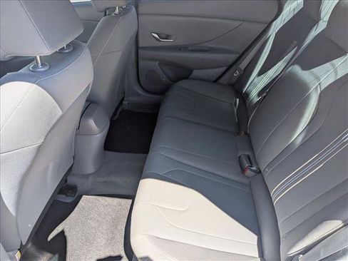 Used 2021 Hyundai Elantra SEL w/ Cargo Package FWD image 17