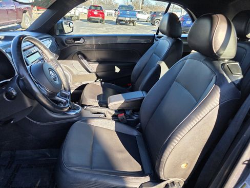 Used 2014 Volkswagen Beetle 2.5 image 11