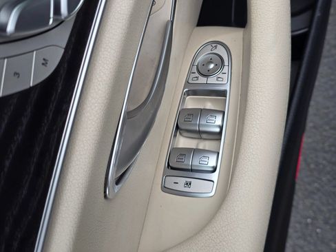 Used 2019 Mercedes-Benz E 450 4MATIC Wagon image 23