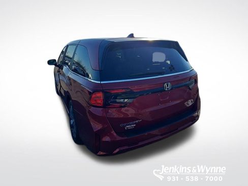 New 2026 Honda Odyssey Touring image 2