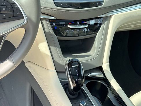 New 2026 Cadillac XT5 Premium Luxury w/ Driver Assist Package AWD/4WD image 22