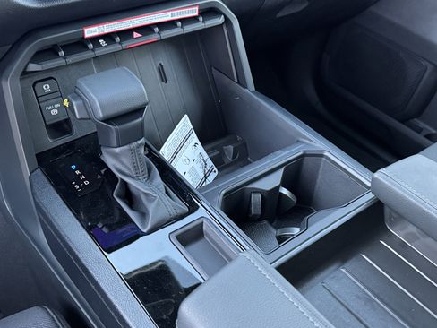 New 2026 Toyota Tundra SR image 18