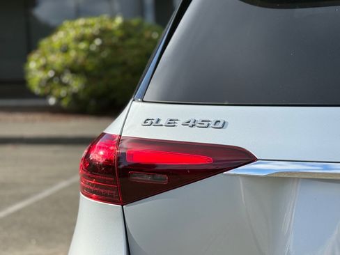 Used 2024 Mercedes-Benz GLE 450 4MATIC image 10