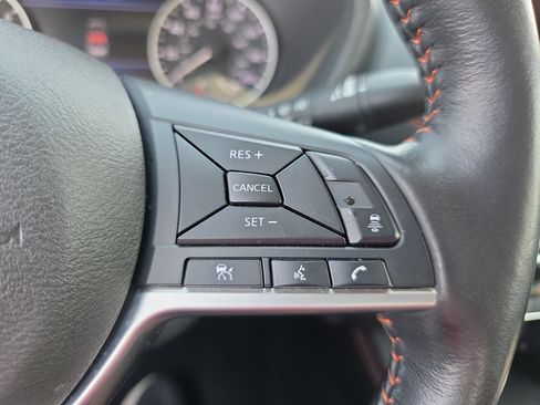 Used 2025 Nissan Sentra SR w/ SR Premium Package FWD image 12
