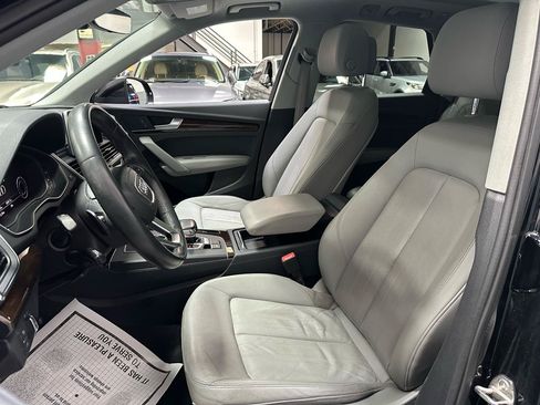 Used 2018 Audi Q5 2.0T Premium AWD/4WD image 16
