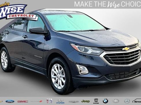 Used 2019 Chevrolet Equinox LS w/ LS Convenience Package AWD/4WD image 1