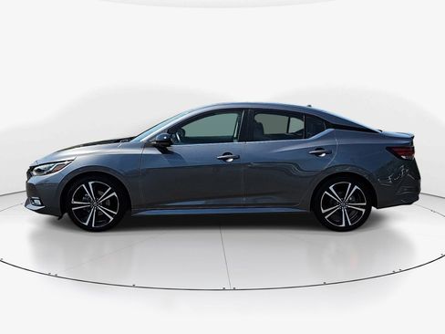 Used 2022 Nissan Sentra SR w/ SR Premium Package FWD image 7