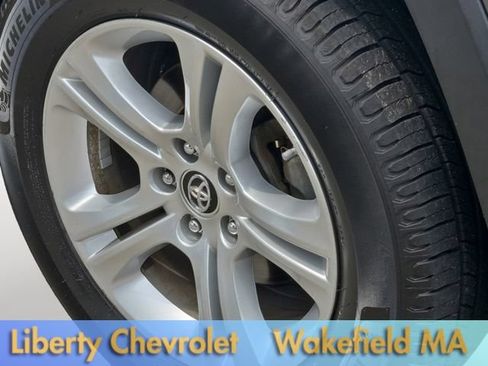 Used 2021 Toyota RAV4 LE w/ Carpet Mat Package (TMS) AWD/4WD image 10