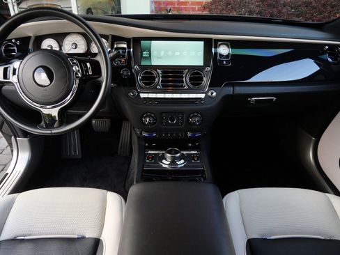 Certified 2017 Rolls-Royce Wraith image 4