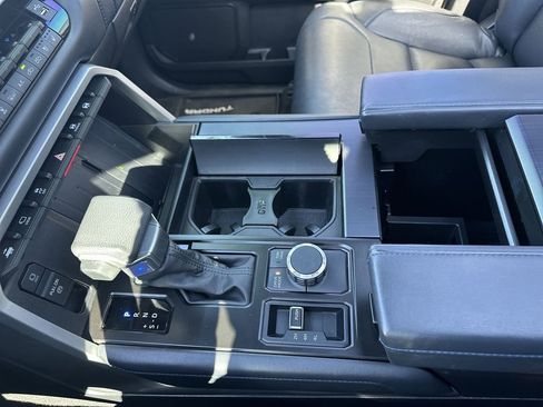 Used 2022 Toyota Tundra Platinum w/ Advanced Package image 28