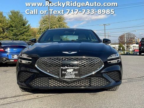 Used 2023 Genesis G70 2.0T image 2