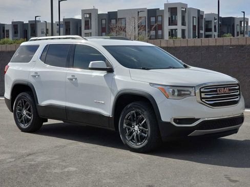 Used 2019 GMC Acadia SLT image 3