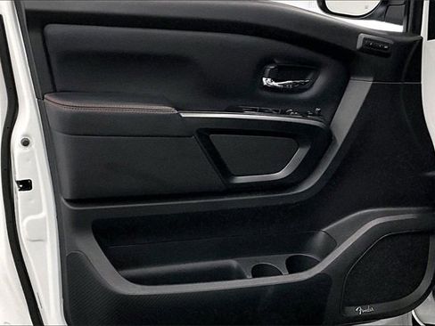 Used 2024 Nissan Titan PRO-4X w/ Pro-4x Convenience Package image 18