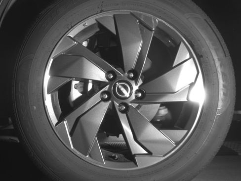 Used 2025 Nissan Rogue SV image 12