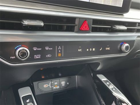 New 2025 Kia Sorento SX Prestige image 23