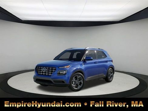 New 2025 Hyundai Venue SEL image 1