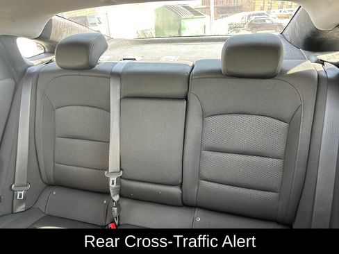 Used 2018 Chevrolet Malibu LT w/ Driver Confidence Package image 22