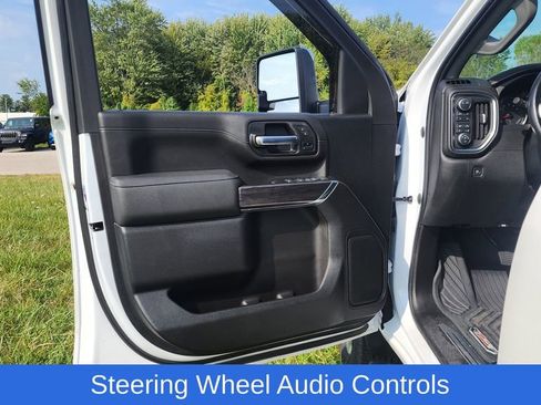 Used 2022 Chevrolet Silverado 2500 LTZ image 13