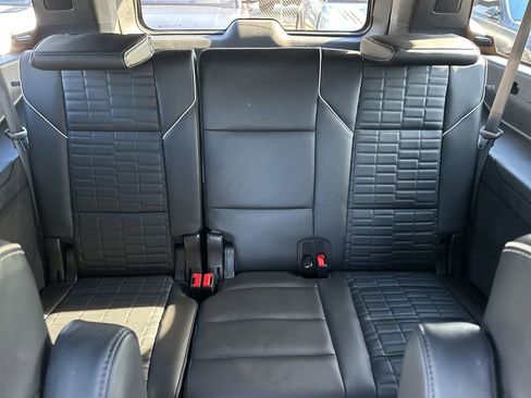 Used 2023 Cadillac Escalade ESV Sport Platinum image 14