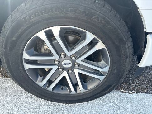 Used 2022 Ford F150 XL w/ STX Appearance Package RWD image 8