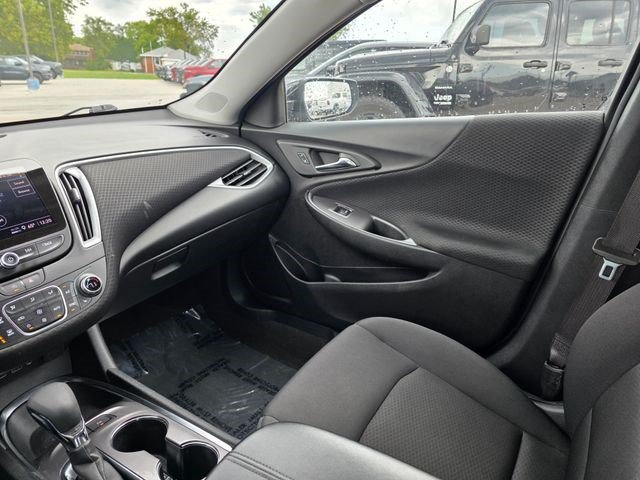 Used 2025 Chevrolet Malibu LT FWD image 31