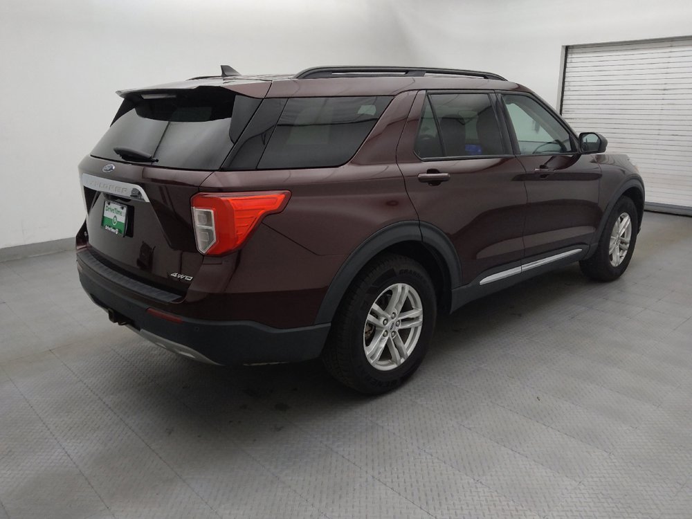 Used 2022 Ford Explorer XLT w/ Equipment Group 202A AWD/4WD image 10