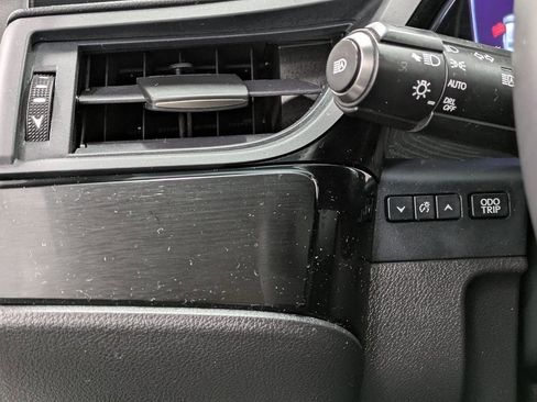 Used 2022 Lexus ES 350 w/ Accessory Package 2 image 19