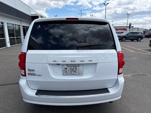 Used 2020 Dodge Grand Caravan SE FWD image 7