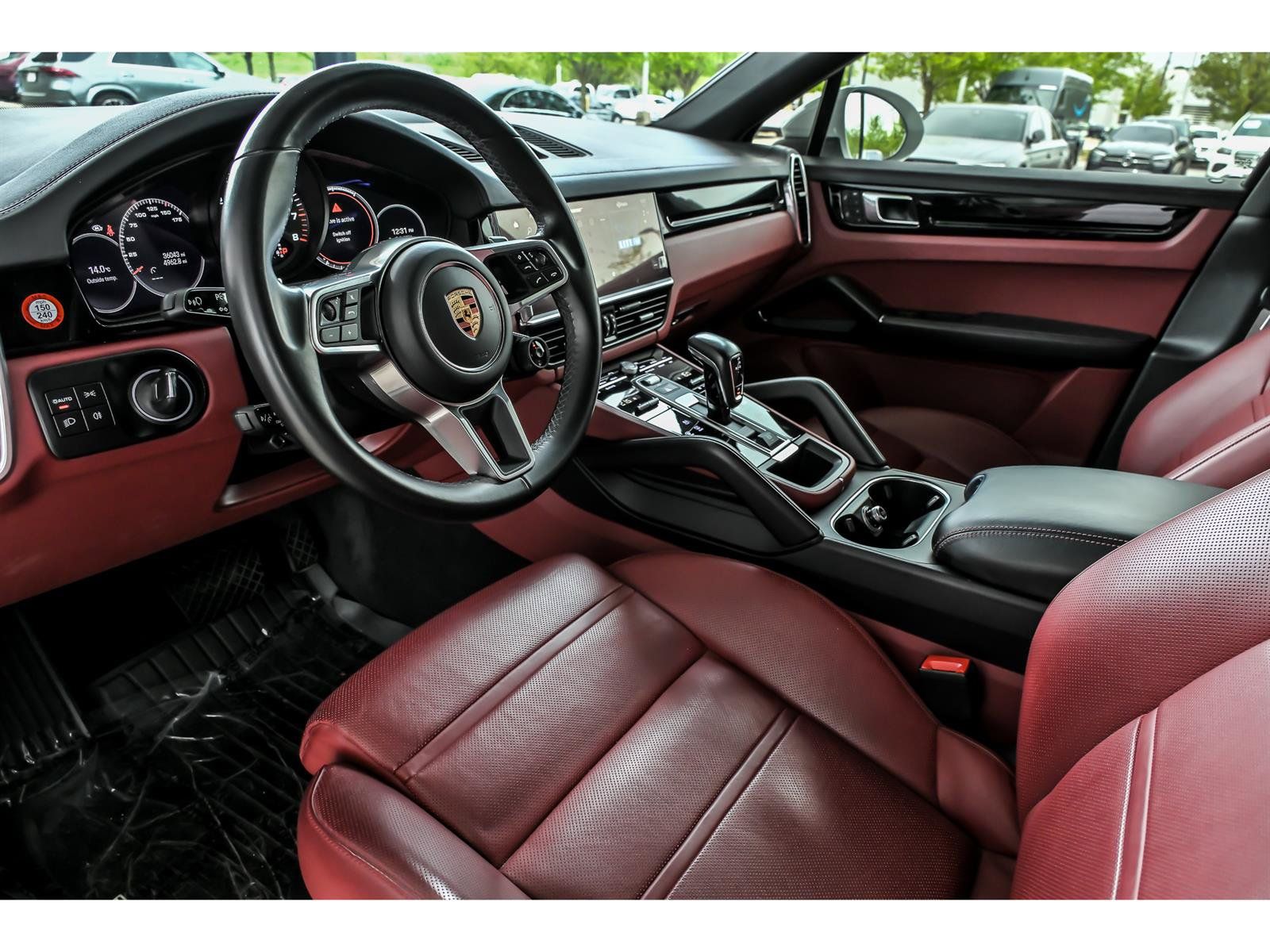 Used 2023 Porsche Cayenne Platinum Edition AWD/4WD image 10