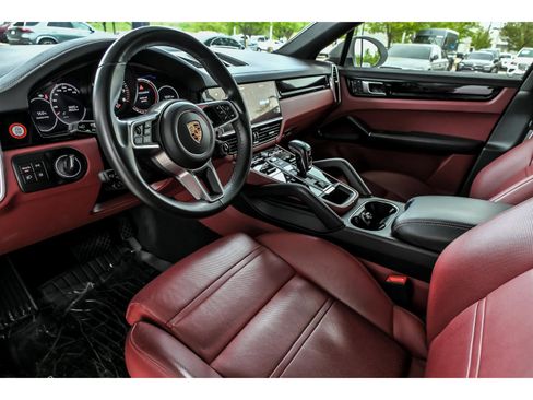 Used 2023 Porsche Cayenne Platinum Edition AWD/4WD image 10