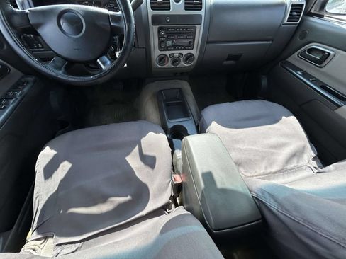 Used 2005 Chevrolet Colorado LS RWD image 21