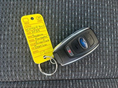 Used 2025 Subaru Forester Premium w/ Convenience Package #1 AWD/4WD image 18