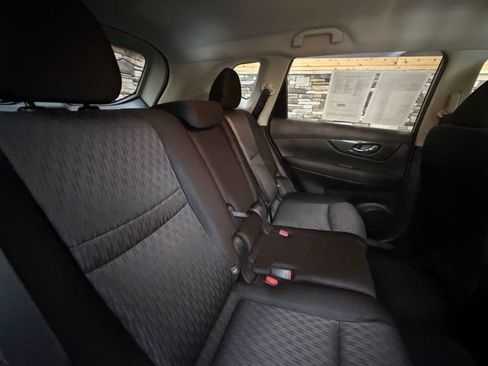 Used 2017 Nissan Rogue S w/ S Appearance Package AWD/4WD image 33