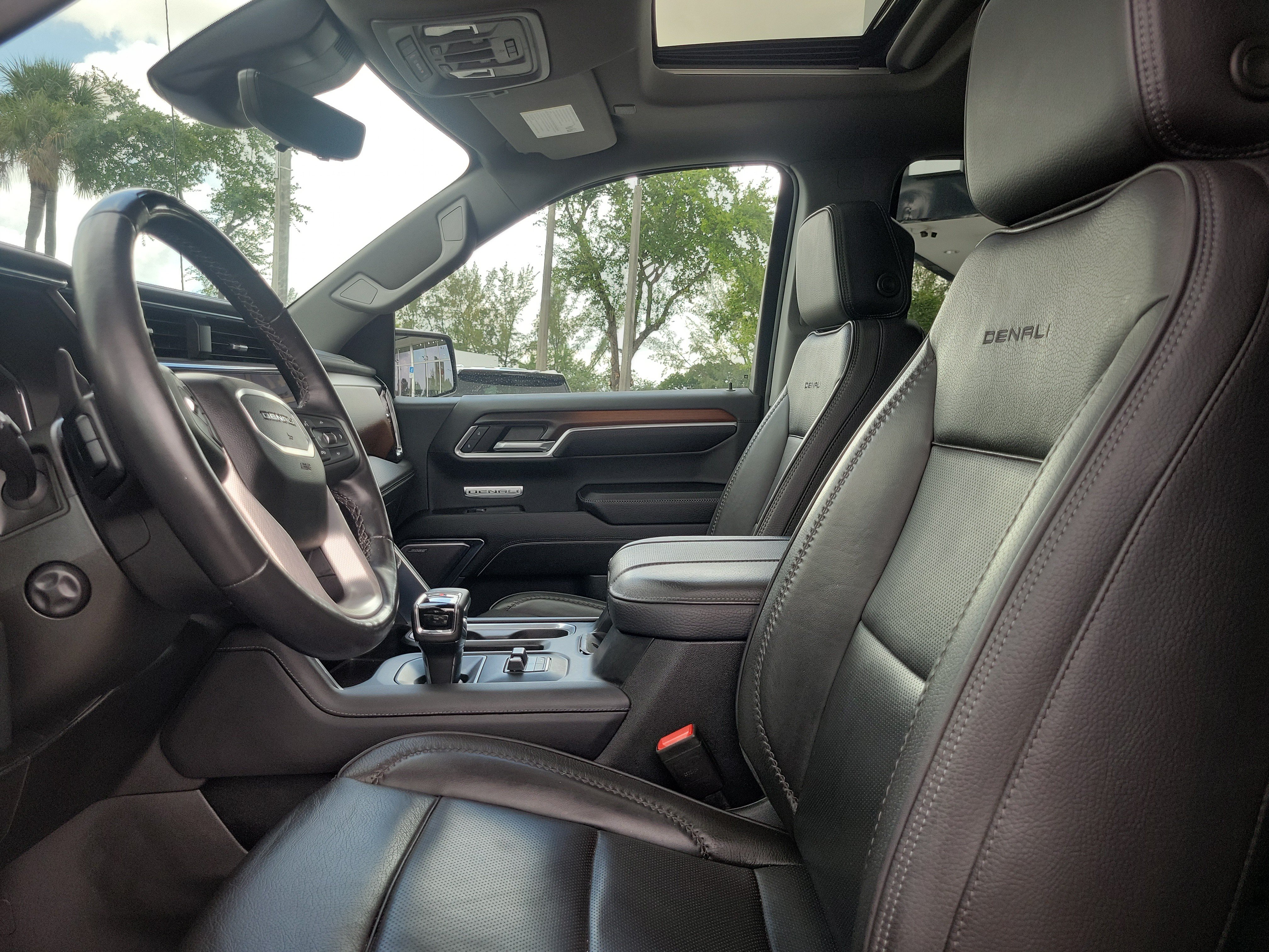 Used 2024 GMC Sierra 1500 Denali AWD/4WD image 13