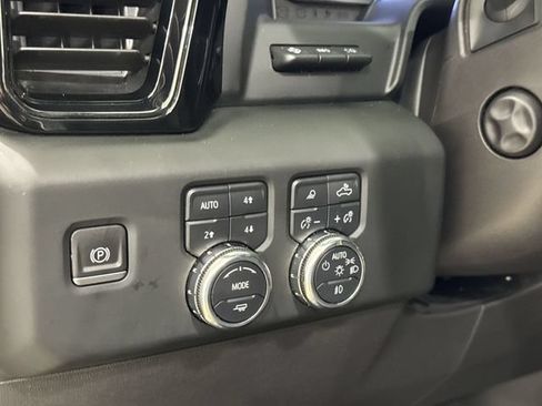 Used 2024 GMC Sierra 1500 AT4X AWD/4WD image 33