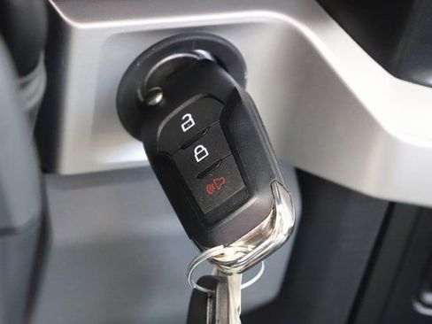 Used 2024 Ford F550 4x4 Regular Cab Super Duty image 33